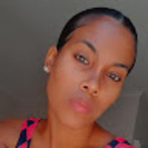 Meet your Posher, Joelle